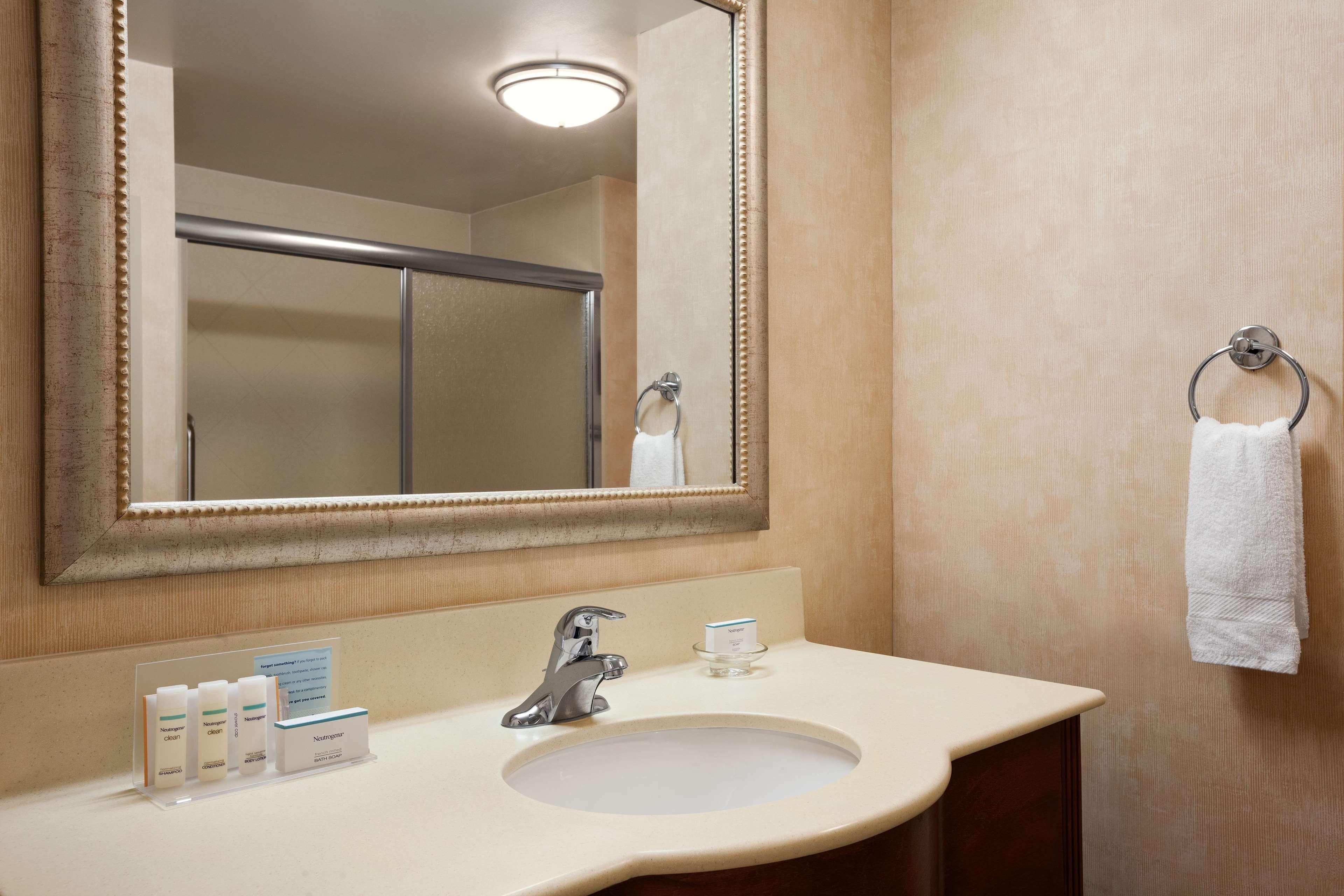 Hampton Inn Geneva Zewnętrze zdjęcie
