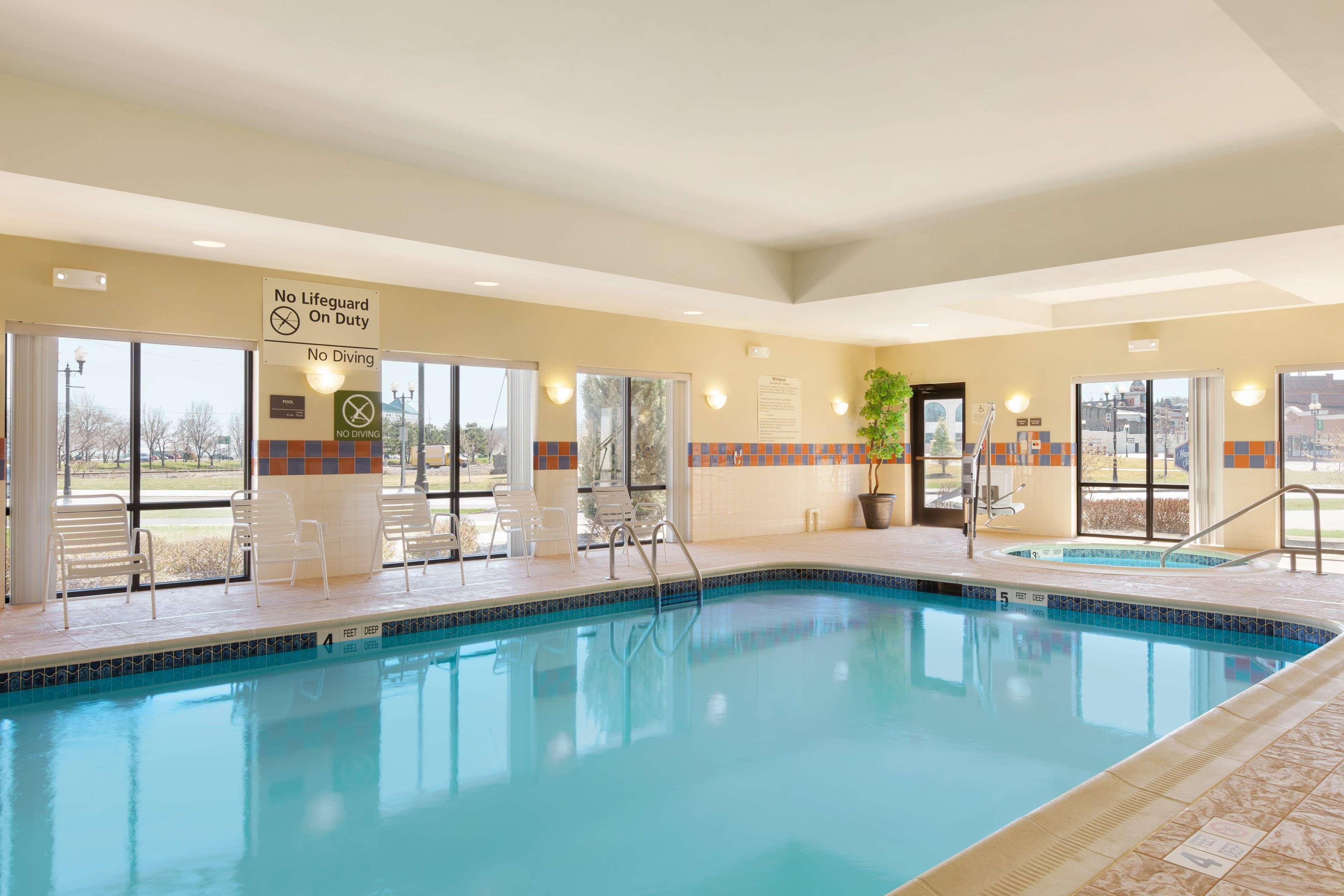 Hampton Inn Geneva Zewnętrze zdjęcie
