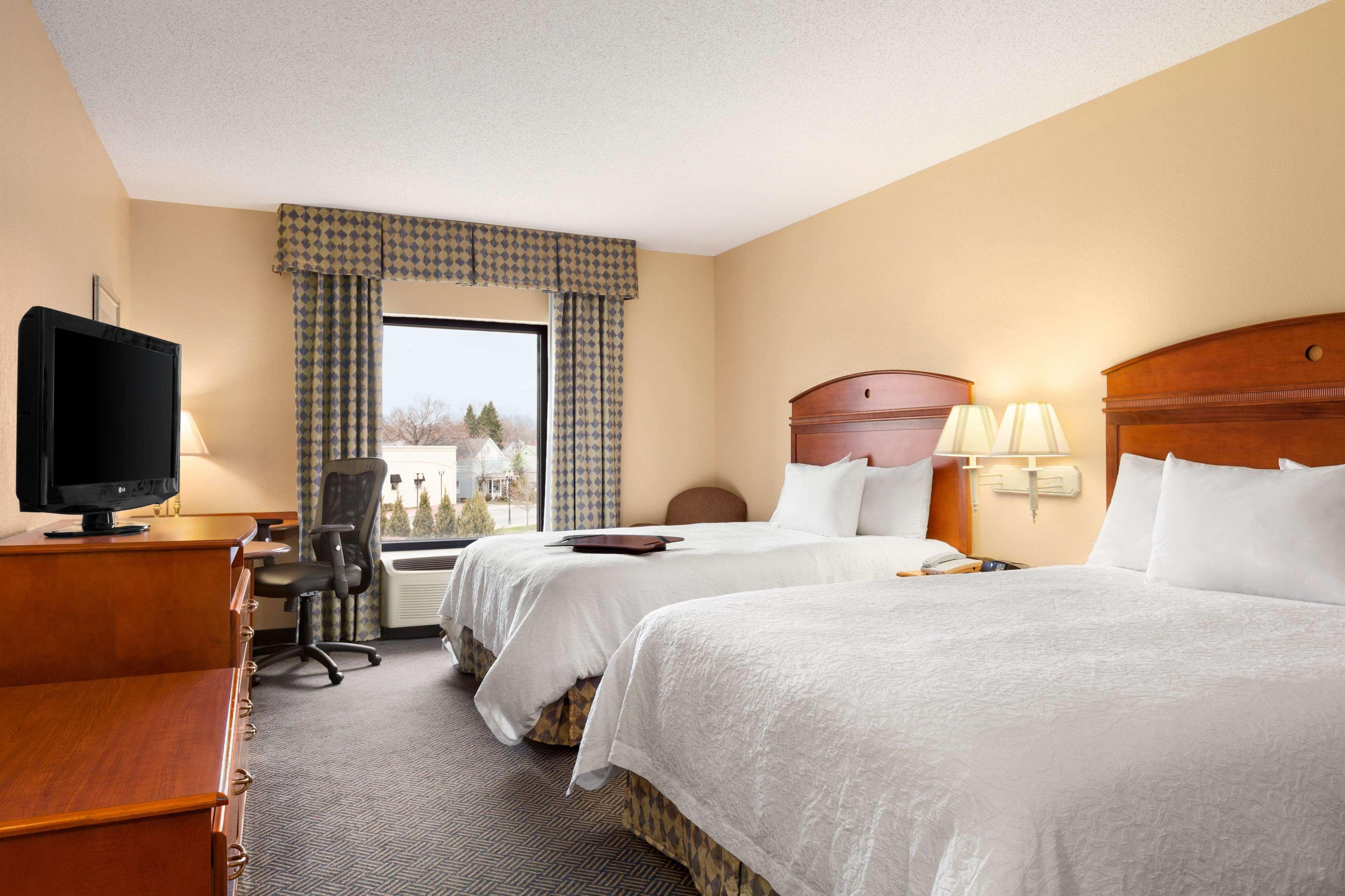 Hampton Inn Geneva Zewnętrze zdjęcie
