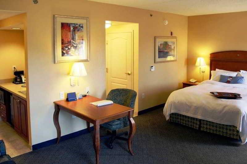 Hampton Inn Geneva Zewnętrze zdjęcie