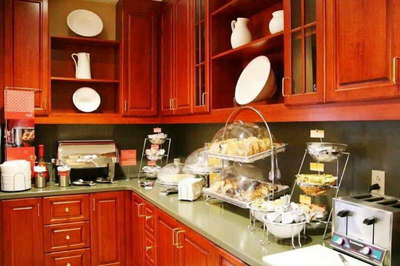 Hampton Inn Geneva Zewnętrze zdjęcie